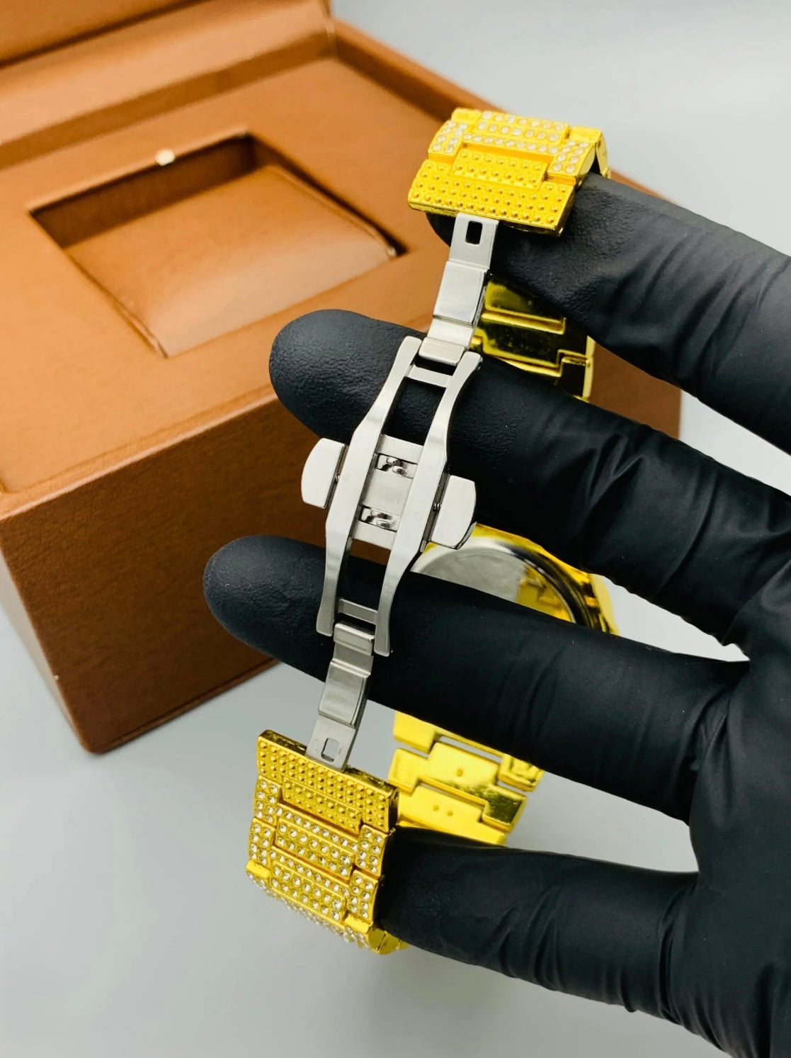 Patek Philippe Golden - Iced Elegance