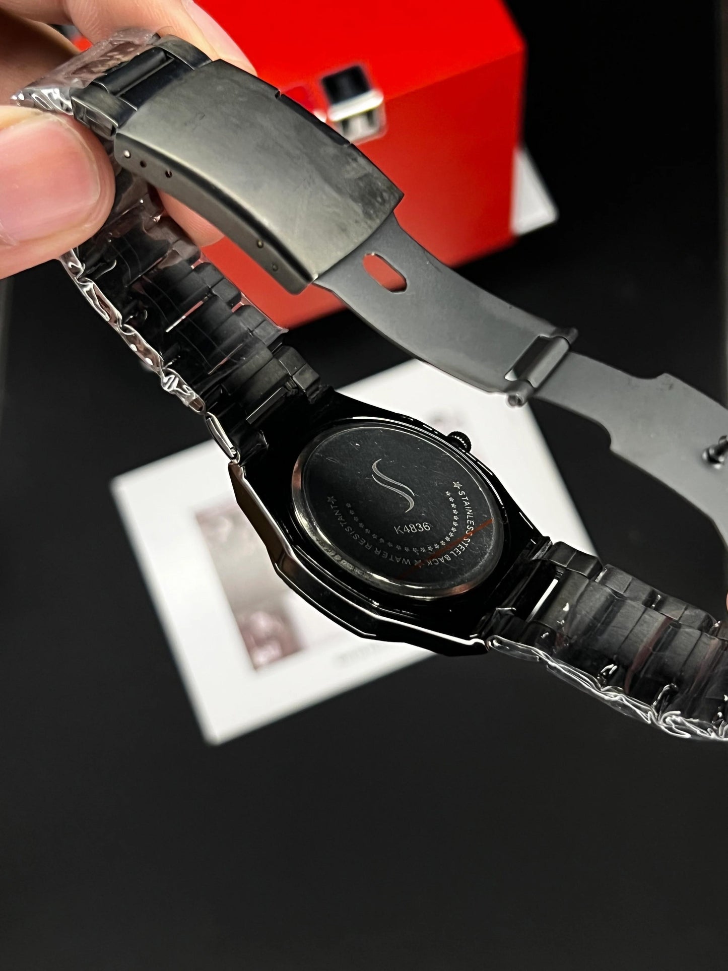 Black Arabic Aura – Date Edition