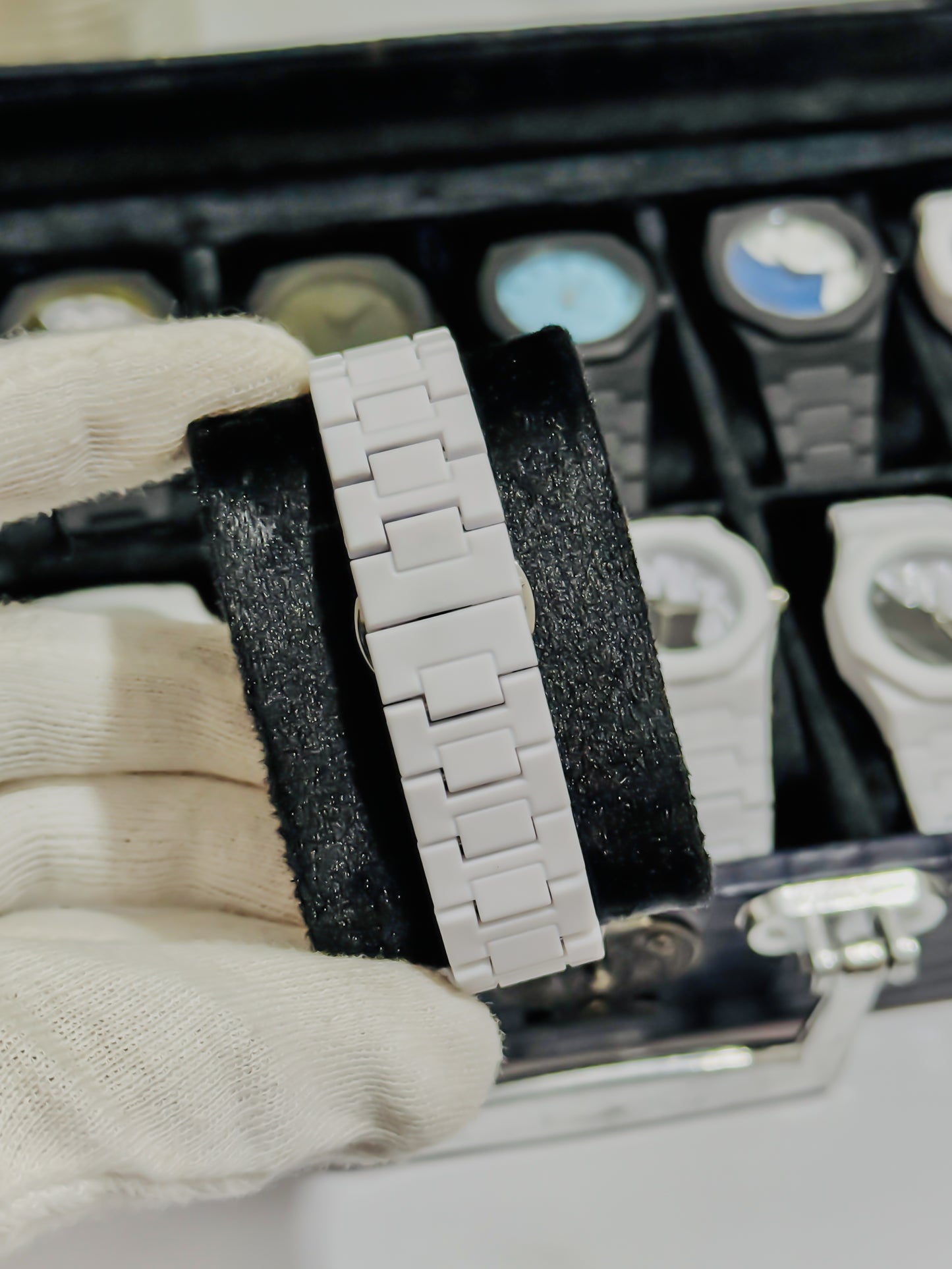 White Arabic Aura Watch - Dual Black & White Dial