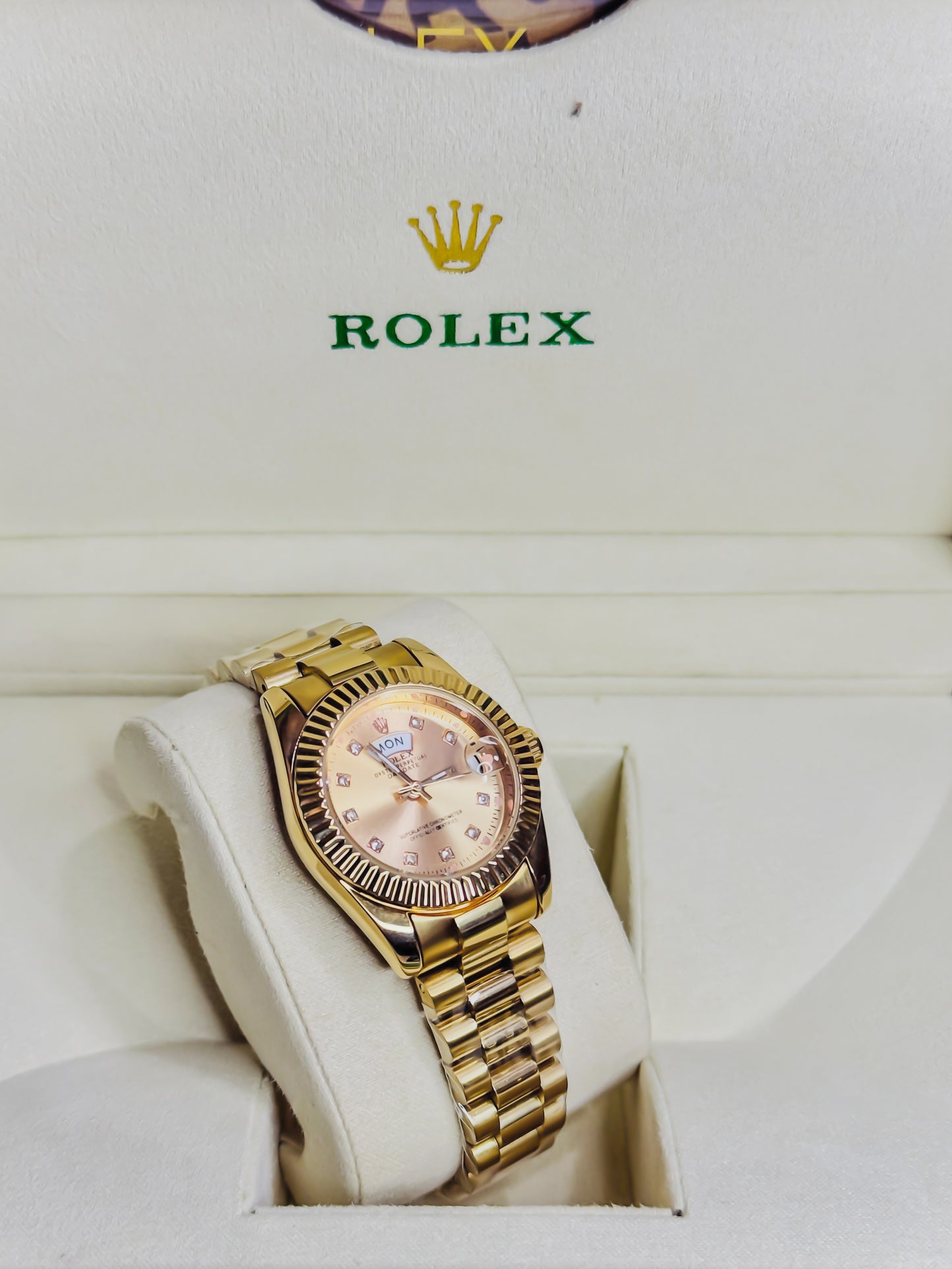 Rolex Royale Day - Date | Golden Female Edition
