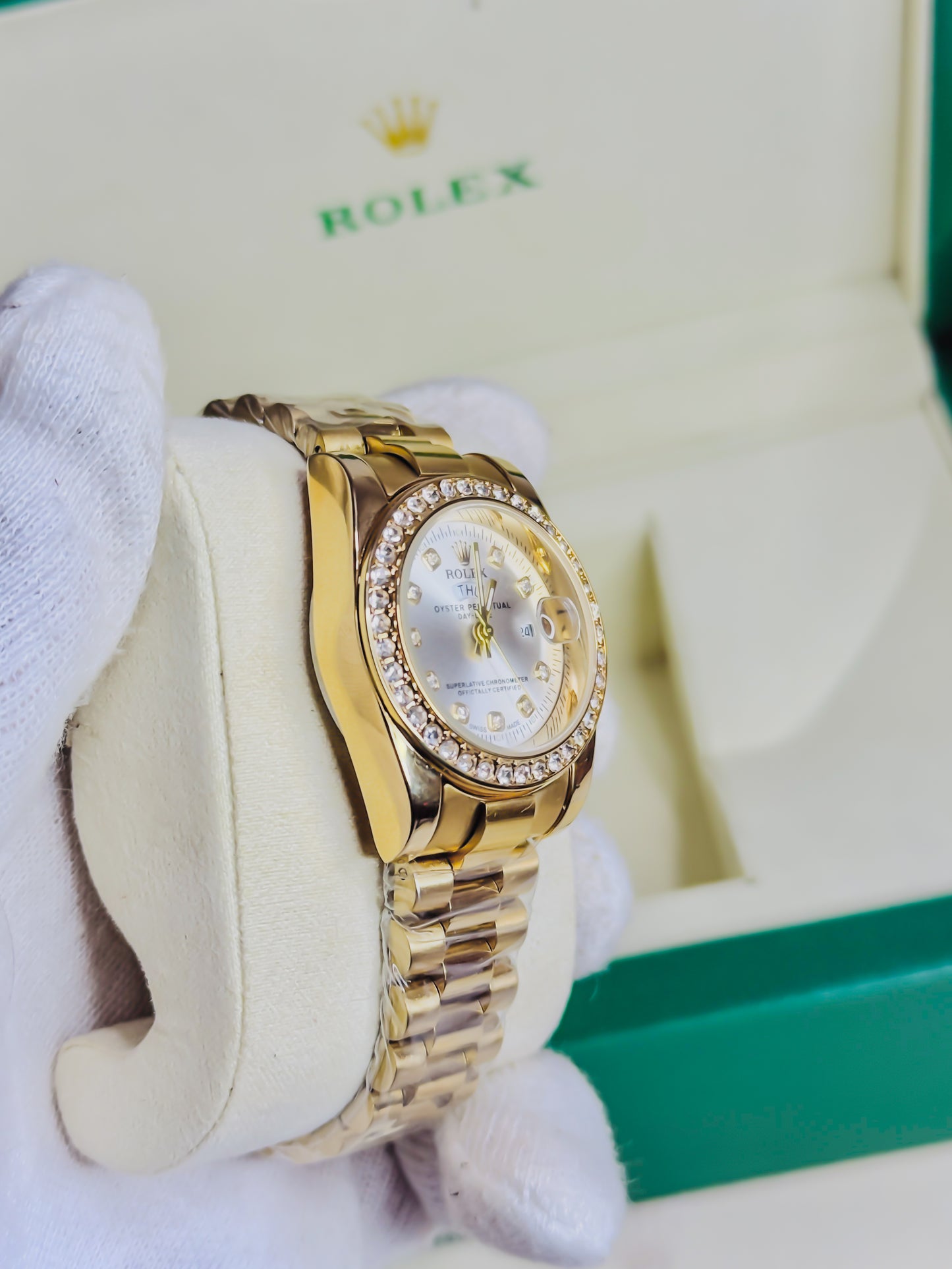 Rolex Royale Day - Date | Golden Diamond Bezel Female Edition