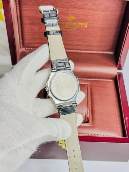 Universe Point Premium Silver - Black Strap Edition