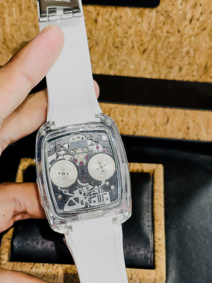 Jacob&Co Bugatti Chiron Sapphire Edition – Transparent Red & White