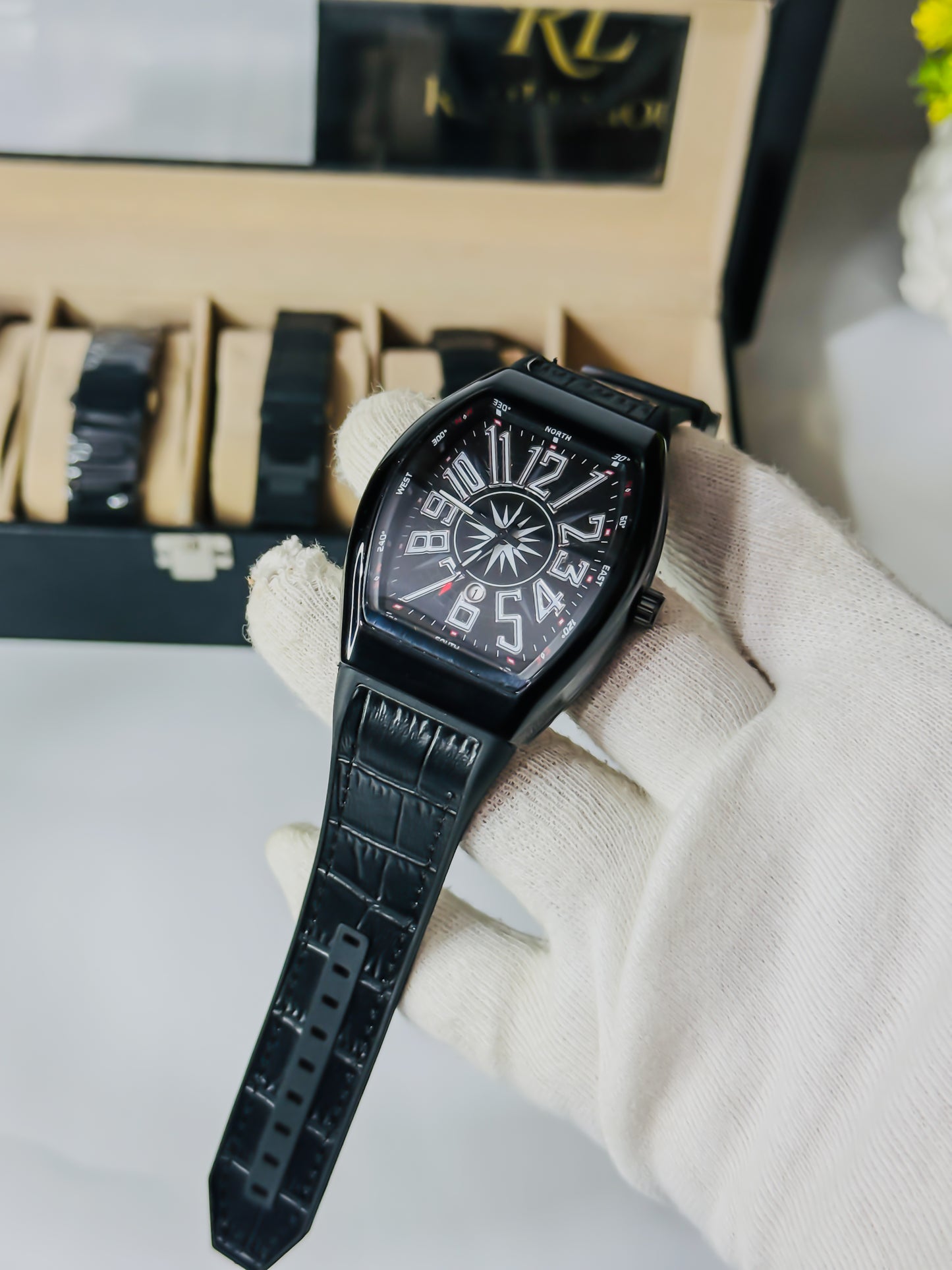 FM - Black Premium Leather Edition