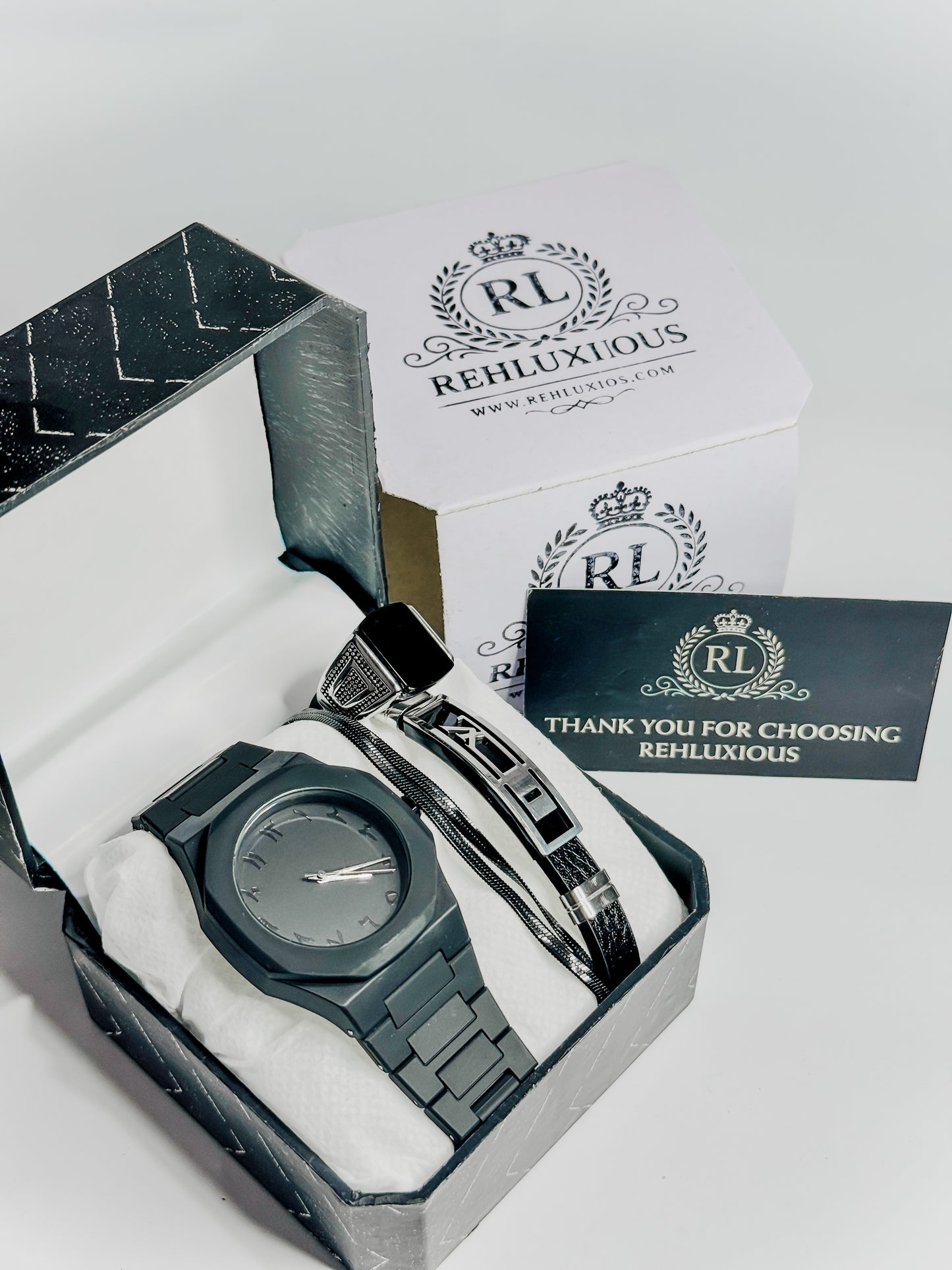 Black Elegance Aura Deal - Signature Edition