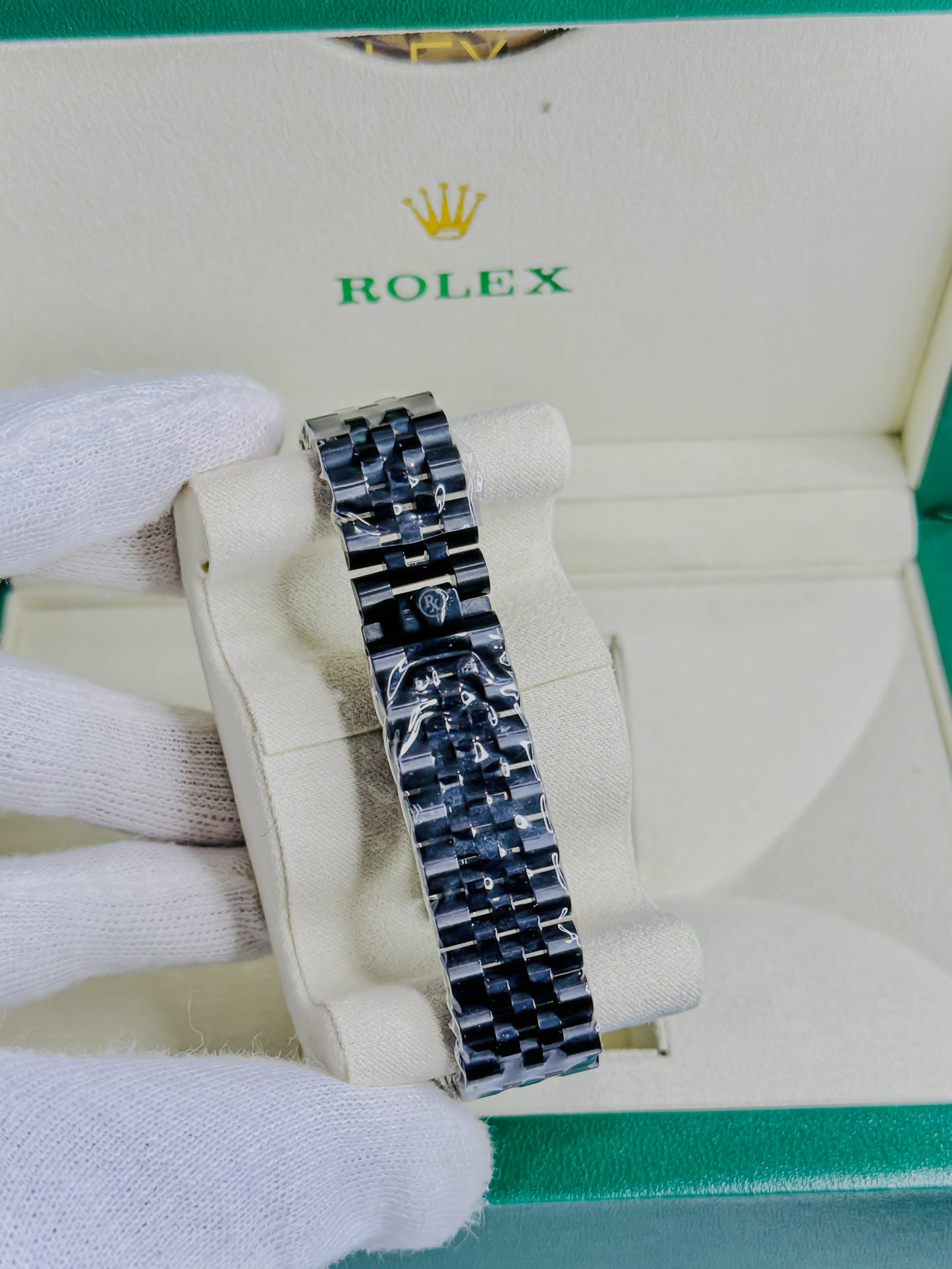 Royale Date Just - Black Roman Dial