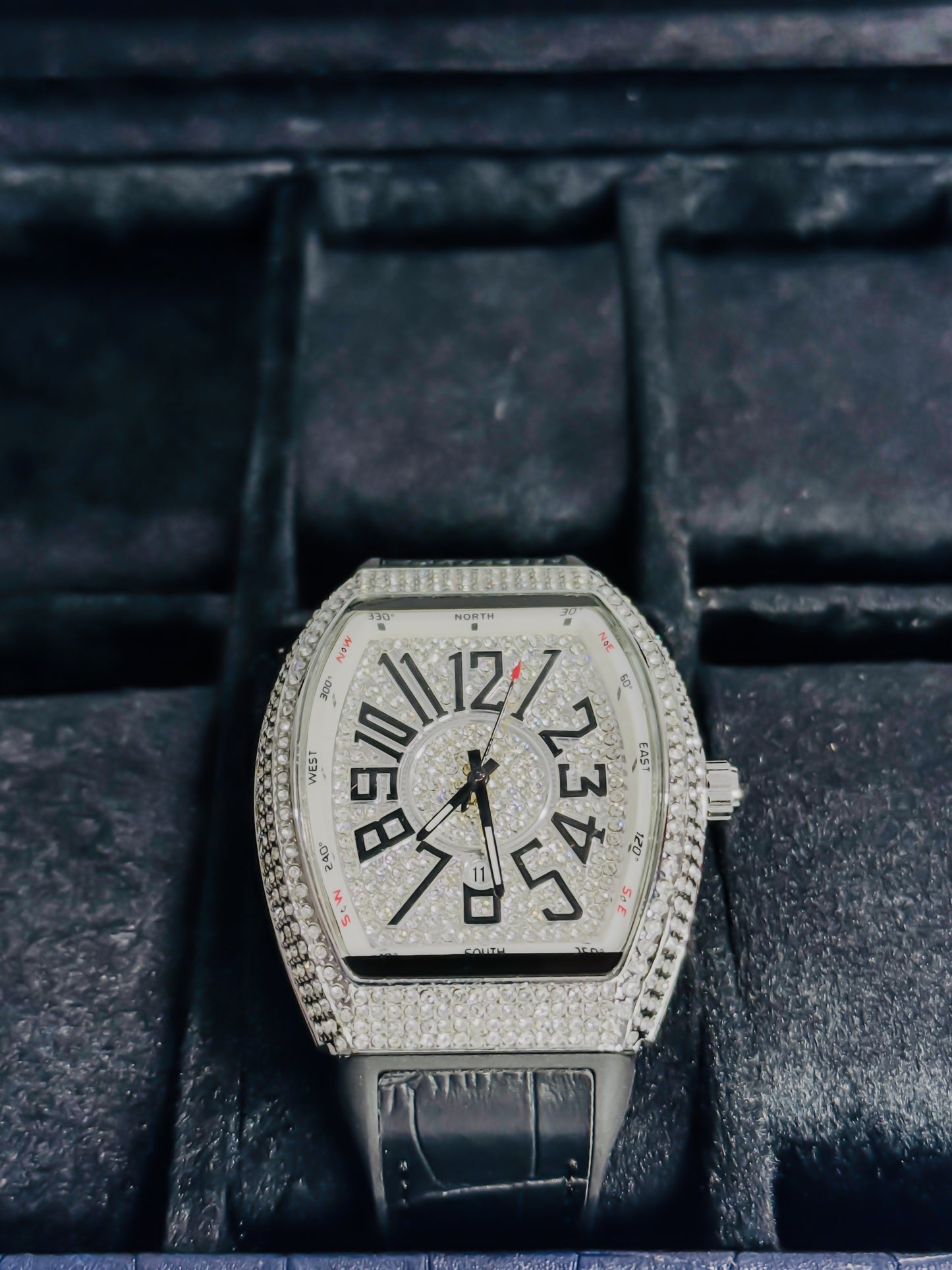 Franck Muller Premium - White Stone Edition