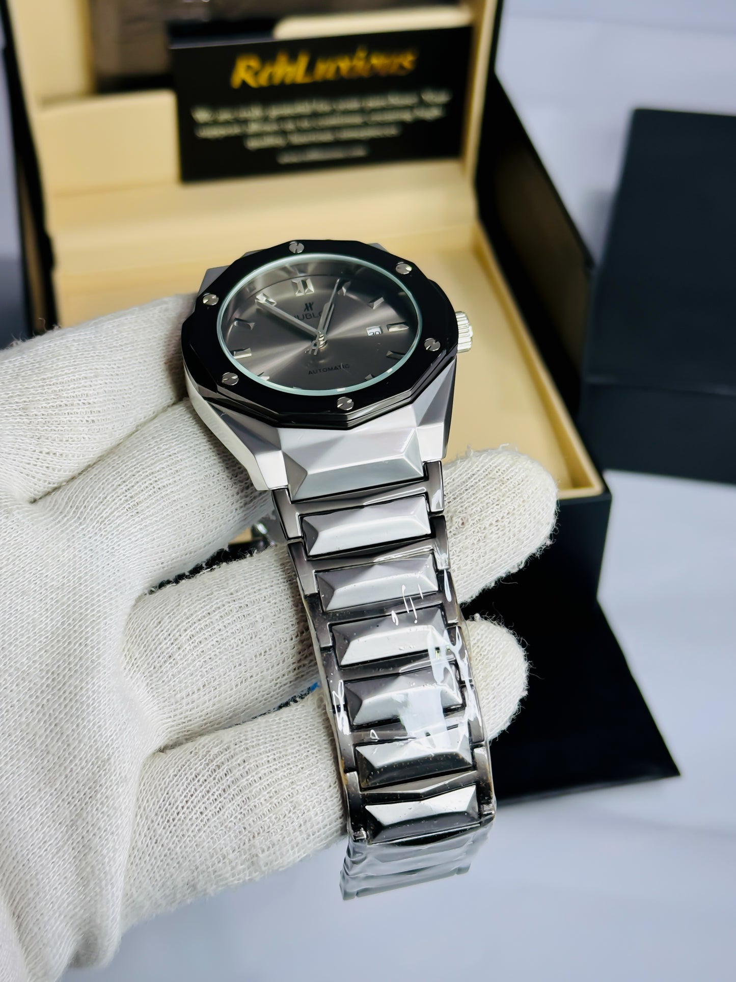 Hoblot Geneve Chain Watch - Premium Men Edition