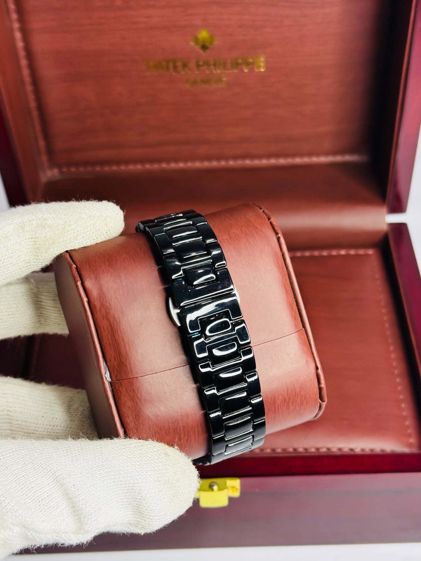 PP Geneve Black - Brown Dial