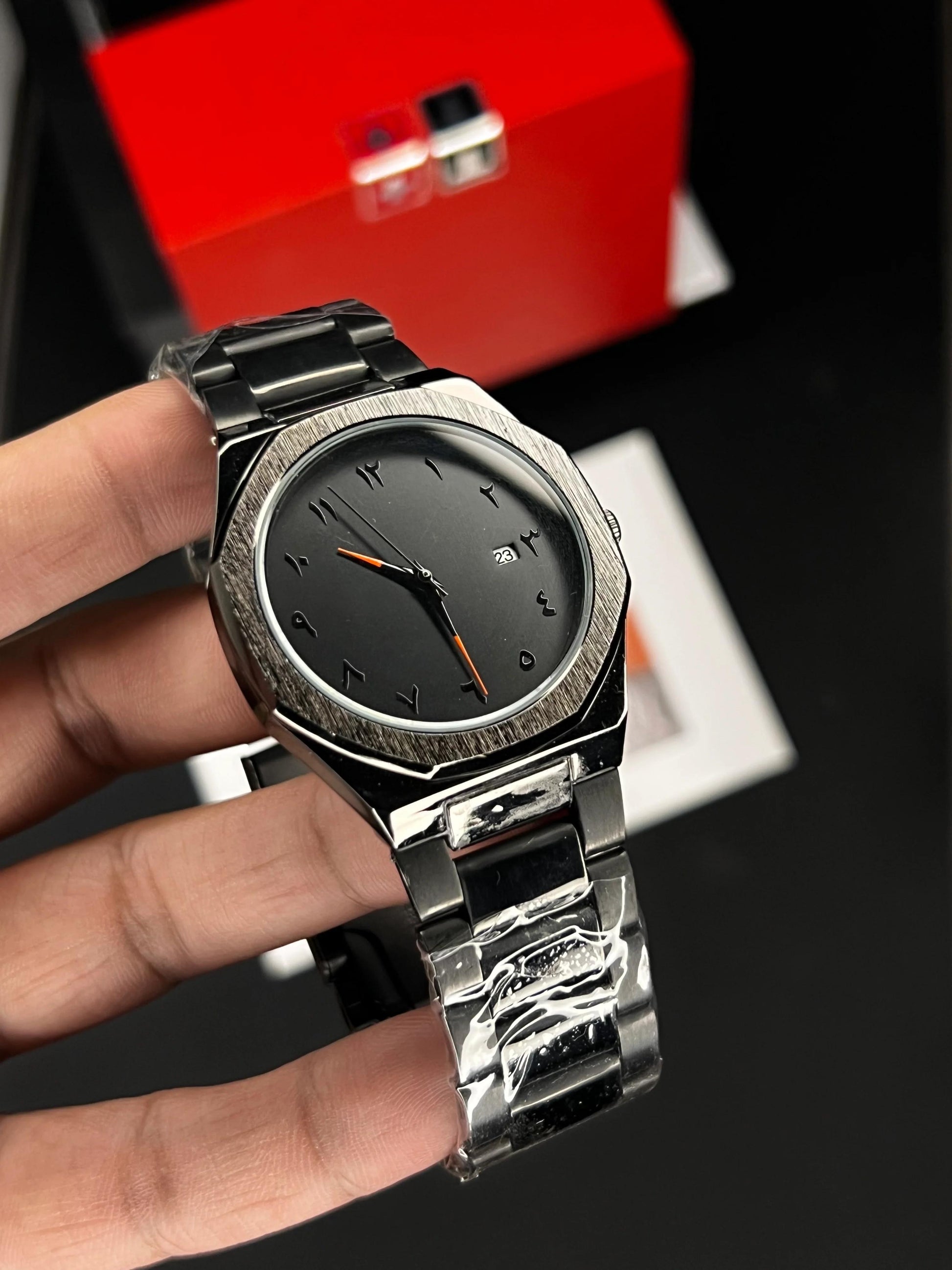 Black Arabic Aura – Date Edition