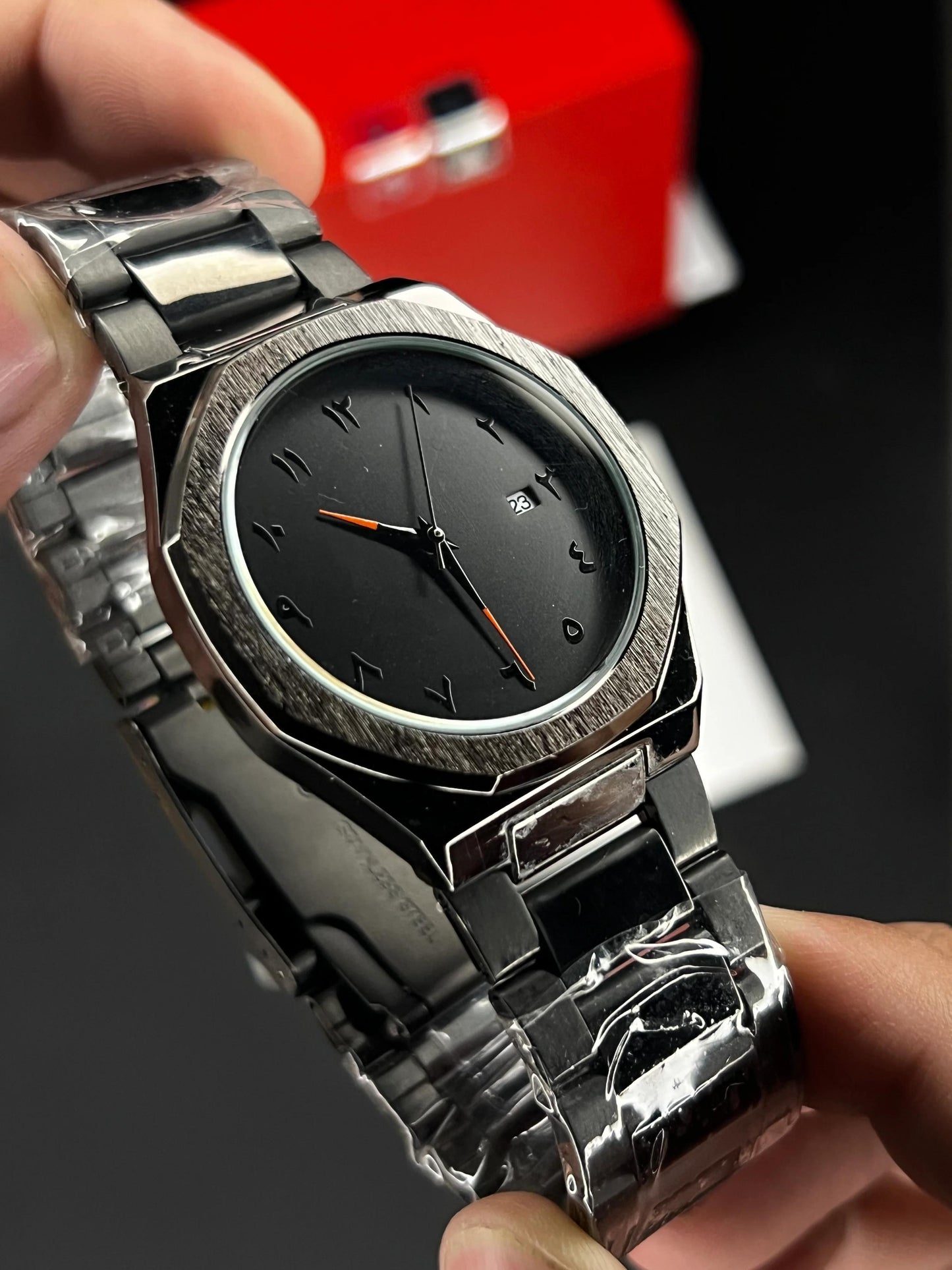 Black Arabic Aura – Date Edition