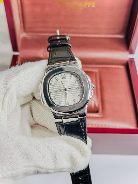 Universe Point Premium Silver - Black Strap Edition